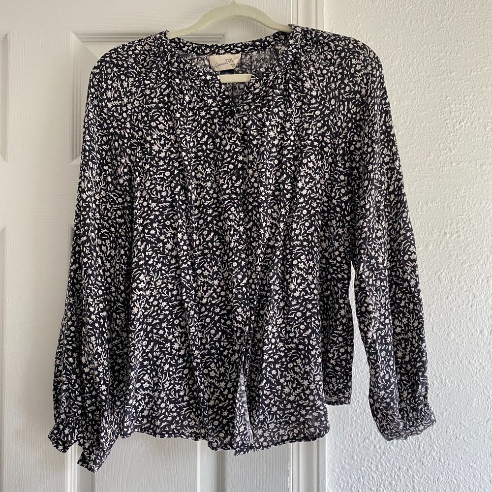 Universal Thread, Floral Button-up Blouse